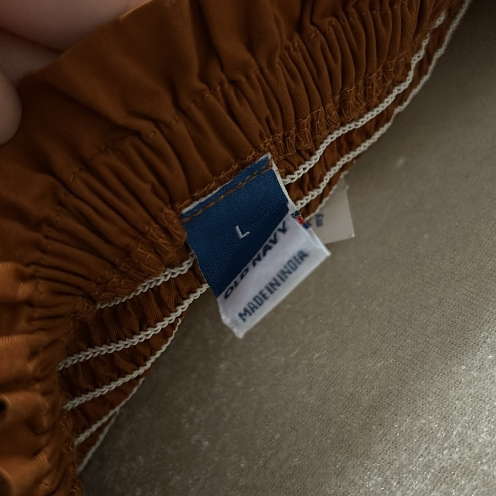 Rusty Colored Stretchy Puffer Sleeve Flowy Top - Picture 3 of 5